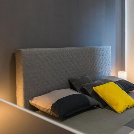 Laveruda Apartment With Balcony And Free Parking พูลา ภายนอก รูปภาพ
